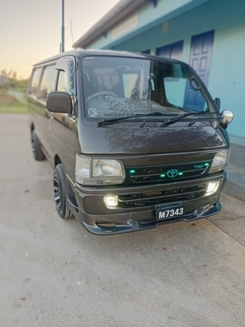 Customer car 25